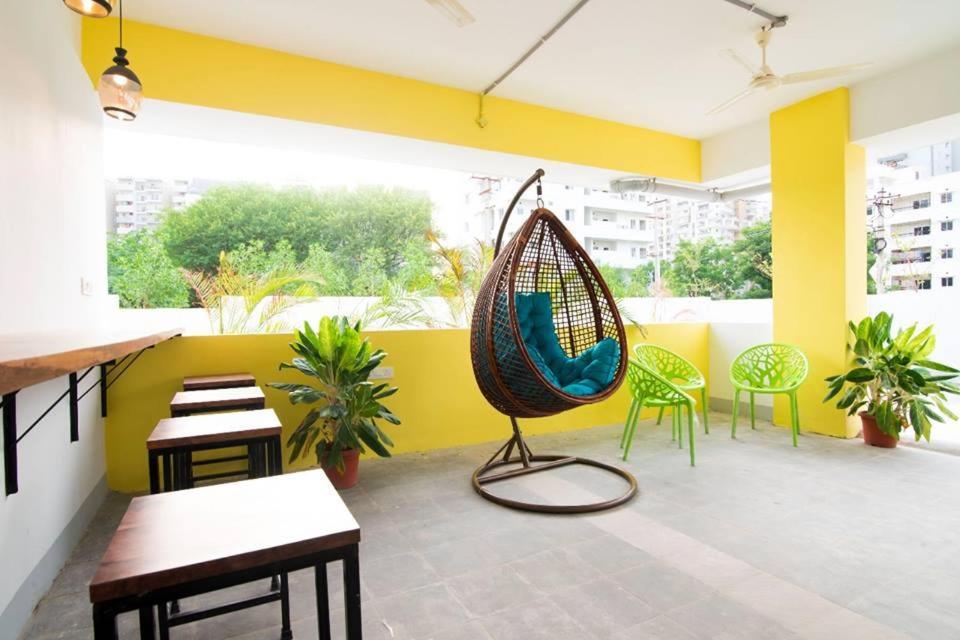 Buzz Quarter Hyderabad Exterior photo
